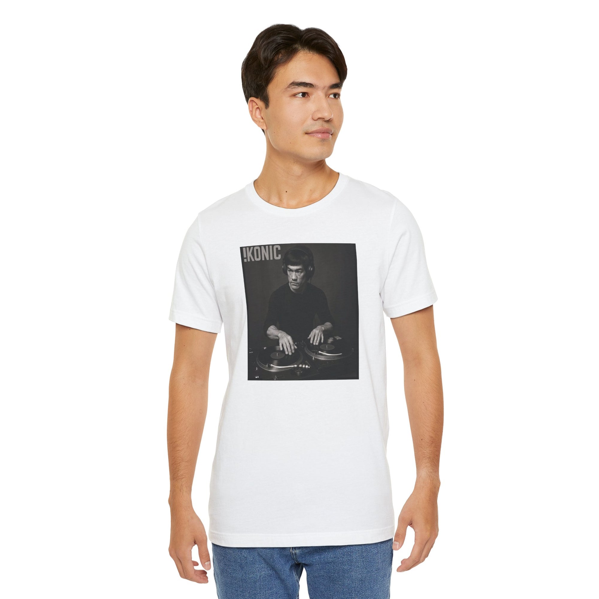 IKONIC Unisex Jersey Tee - Casual Graphic Top for Sports Fans, Everyday Wear, Gift for Him/Her, Street Style Fashion, Bruce The DJ