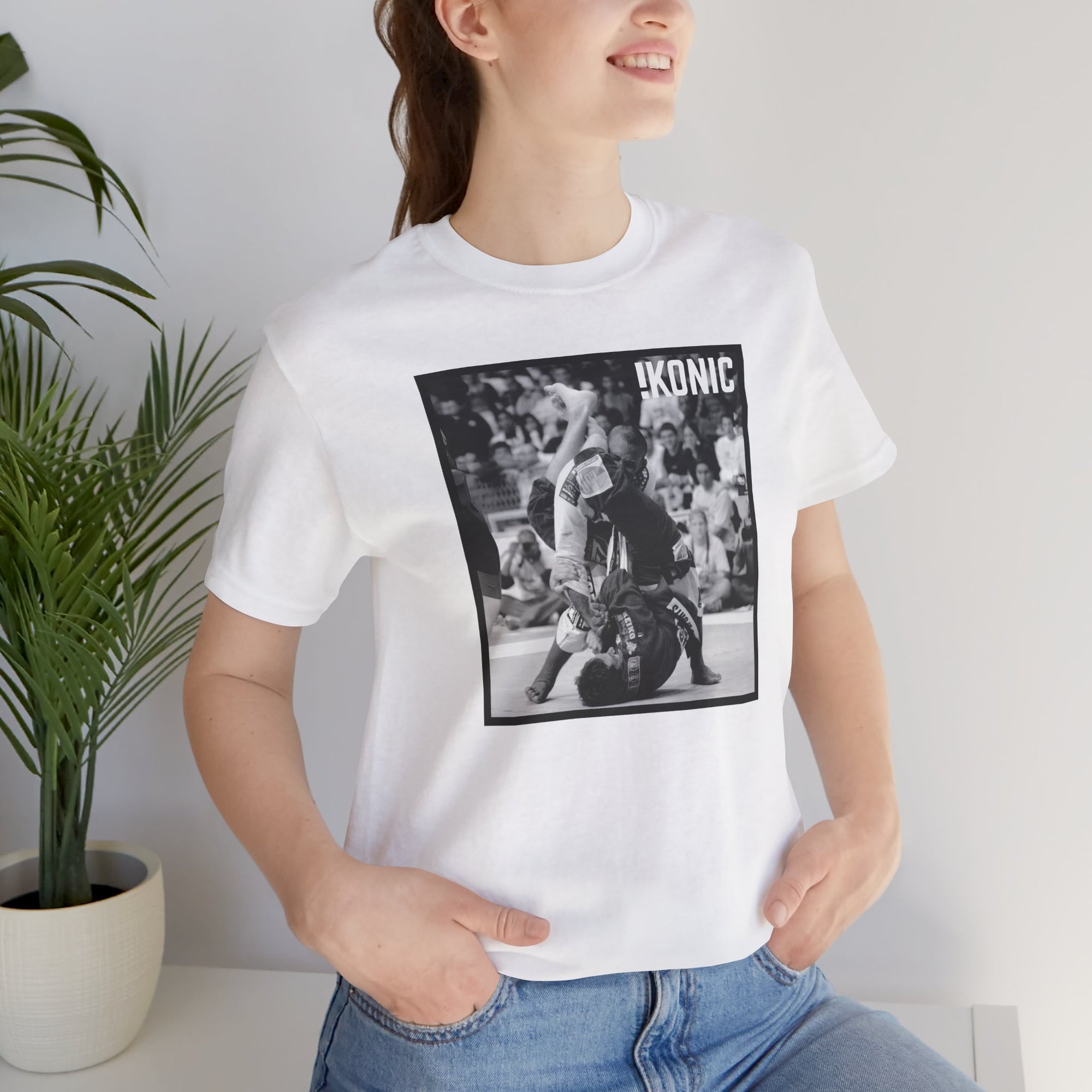 IKONIC Unisex Jersey Tee - Casual Graphic Top for Sports Fans, Everyday Wear, Gift for Him/Her, Street Style Fashion