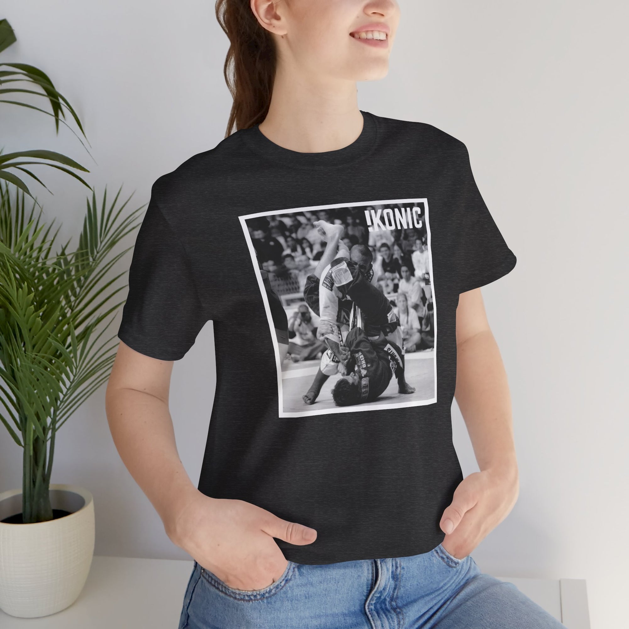 IKONIC Unisex Jersey Tee - Casual Graphic Top for Sports Fans, Everyday Wear, Gift for Him/Her, Street Style Fashion