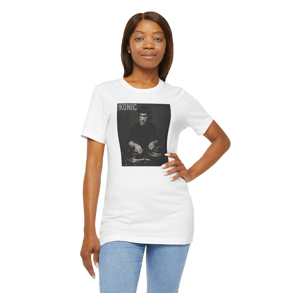 IKONIC Unisex Jersey Tee - Casual Graphic Top for Sports Fans, Everyday Wear, Gift for Him/Her, Street Style Fashion, Bruce The DJ